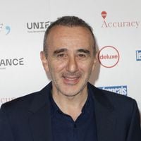 Elie Semoun : Nouvelles images de son fils Noé, petit brun de bientôt un an déjà dégourdi !