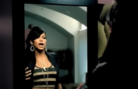 Cassie interprétant Long Way 2 Go