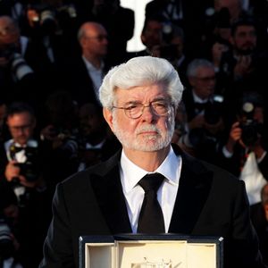 George Lucas (Palme d’or d’honneur) - Photocall des palmes lors du 77ème Festival International du Film de Cannes au Palais des Festivals à Cannes. Le 25 mai 2024
© Jacovides-Borde-Moreau  / Bestimage