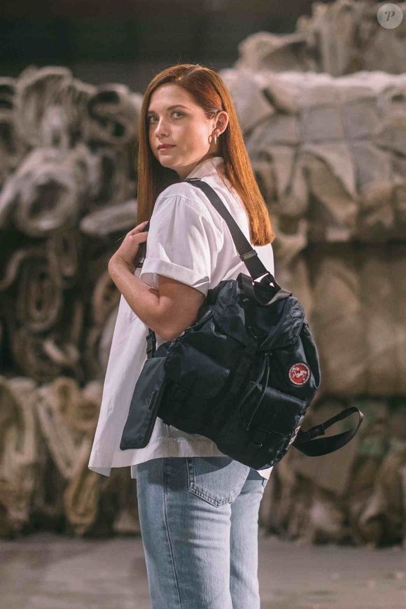 L’actrice est déjà maman d’Elio, né en 2023.

La comédienne Bonnie Wright ("Harry Potter") pose pour la nouvelle campagne de pub de Prada, vantant sa gamme de sacs en nylon. Milan. 1er juillet 2019
Prada via Bestimage