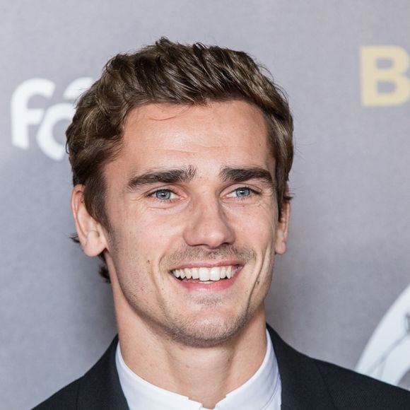Antoine Griezmann s’apprête à quitter l’Atlético de Madrid après dix saisons au club.

Antoine Griezmann - Tapis rouge de la cérémonie du Ballon d'or France Football au Grand Palais à Paris, France. Le Croate L. Modric remporte le trophée. © Cyril Moreau/Bestimage