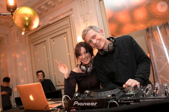 Exclusif - Béatrice Ardisson lors de la soirée de remise du 10ème prix Meurice pour l'art contemporain à l'hôtel Meurice à Paris le 9 octobre 2017. © Romuald Meigneux / Bestimage