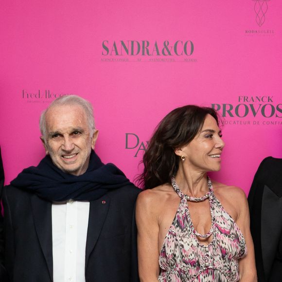 Exclusif - Sam Bobino, Alain Terzian, Sandra Sisley et Stephanie Azaria lors d'une soirée  à la suite Sandra & Co lors du Festival International des Séries de Cannes, Canneseries Saison 8, à l’hôtel JW Marriott Cannes le 25 avril 2025.

© Aurelio Stella / William Sanches Tavares / Bestimage