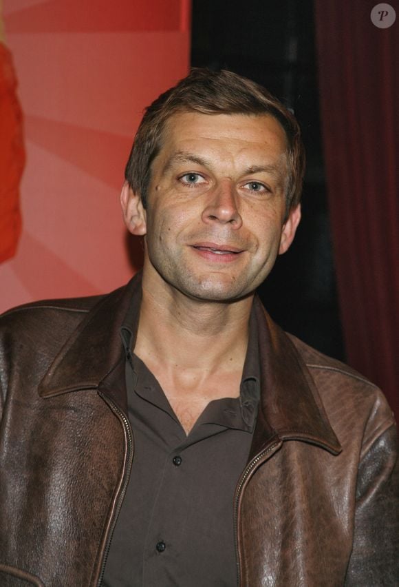 Laurent Marriotte pose lors de la soirée célébrant les 20 ans de carrière d'Anne Roumanoff, au théâtre des Bouffes Parisiens à Paris, France, le 25 septembre 2007. Photo by Denis Guignebourg/ABACAPRESS.COM