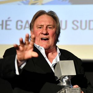 Gérard Depardieu lors de la soirée de clôture de la 3eme édition du Festival Cinéroman à Nice, le 24 octobre 2021.
Crédit : Bruno Bebert / Bestimage