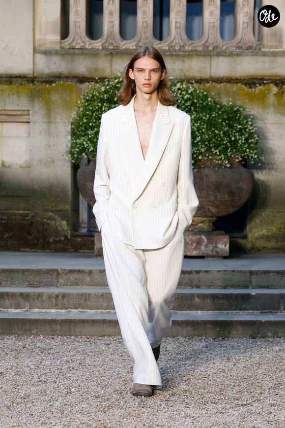Défilé de mode Dior Homme Prêt à Porter Collection Homme Printemps/Été 2027 lors de la Fashion Week de Paris, France, le 24 juin 2026. © Bestimage