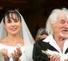 Le chanteur a épousé Murielle Mégevand le 2 septembre 2023 à l'église Saint-Vigor de Marly-le-Roi
Murielle Mégevand et Hugues Aufray sur le parvis de l'église pour un lâcher de colombes - Mariage d'Hugues Aufray et de Murielle Mégevand à l’église Saint-Vigor de Marly-Le Roy, France, le 2 septembre 2023.