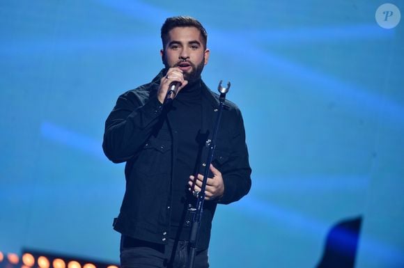 Le chanteur de 29 ans est donc un homme comblé Kendji Girac - Enregistrement de l'émission "Tout le monde chante contre le cancer, les stars relèvent le défi" au Palais des Congrès à Paris, qui sera diffusée le 2 janvier 2020 en prime time sur W9. Le 25 novembre 2019. © Giancarlo Gorassini / Bestimage