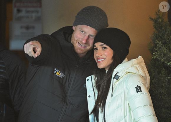 On pouvait la voir danser et rire aux éclats avant d'annoncer en légende : "Plus que six jours avant le lancement de notre émission sur Netflix ! Célébrons l’équipe et tous ceux qui ont contribué à rendre cela possible !". 

Le prince Harry et Meghan Markle lors des "Invictus Games Vancouver Whistler 2025" au Canada le 10 février 2025, © Backgrid USA / Bestimage