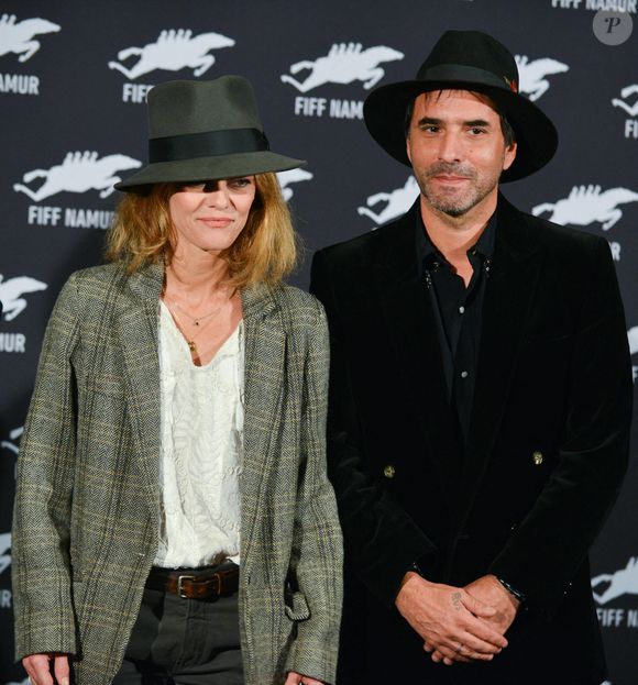 Vanessa Paradis et Samuel Benchetrit lors du photocall du film Le Chien au Festival du Film Francophone à Namur, Belgique, le 5 octobre 2017. Photo par Gys/Reporters/ABACAPRESS.COM