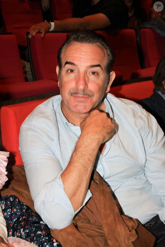 Exclusif - Jean Dujardin - Les personnalités vont voir le dernier spectacle de Chantal Goya au palais des Congrès à Paris le 14 octobre 2023.

© Baldini / Bestimage