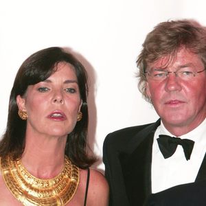 L’état de santé de l’ex de Caroline de Monaco inquiète

La princesse Caroline de Hanovre et le prince Ernst Auguste Hanovre, lors du 56ème Bal de la Croix-Rouge à Monaco. DOMINIQUE JACOVIDES / BESTIMAGE