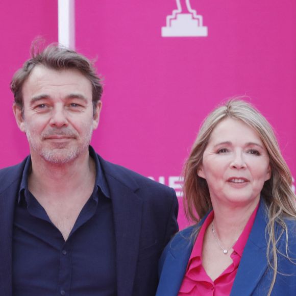 Le feuilleton comptait plus de 1 000 épisodes diffusés chaque week-end sur TMC.

Laure Guibert, Patrick Puydebat, Hélène Rollès et Tom Schacht (Les mystères de L'amour) - Soirée d'ouverture de CanneSeries Saison 6 au Palais des Festivals de Cannes le 14 Avril 2023. © Denis Guignebourg/Bestimage
