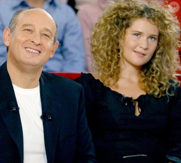 Michel Jonasz est le père de deux enfants...

Michel Jonasz et sa Fille Hannah sur le plateau de "Vivement Dimanche". © Guillaume Gaffiot/Bestimage