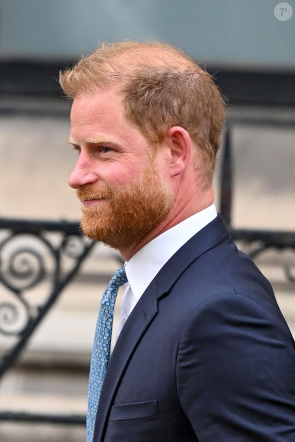 Le prince Harry, duc de Sussex, est de retour à Londres pour faire appel d'une décision de la Haute Cour sur la question de savoir s'il a droit à des gardes du corps armés payés par le contribuable, à Londres, Royaume Uni, le 8 avril 2025. Backgrid UK/ Bestimage