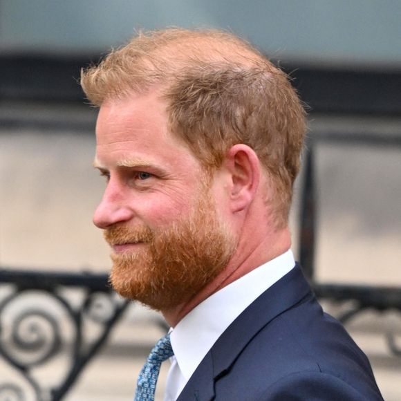 Le prince Harry, duc de Sussex, est de retour à Londres pour faire appel d'une décision de la Haute Cour sur la question de savoir s'il a droit à des gardes du corps armés payés par le contribuable, à Londres, Royaume Uni, le 8 avril 2025. Backgrid UK/ Bestimage