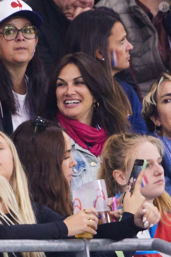 Helena Noguerra - People dans les tribunes du match de Coupe du monde de rugby entre la France et l'Italie (60-7) à Lyon le 6 octobre 2023. © Cyril Moreau-Dominique Jacovides/Bestimage