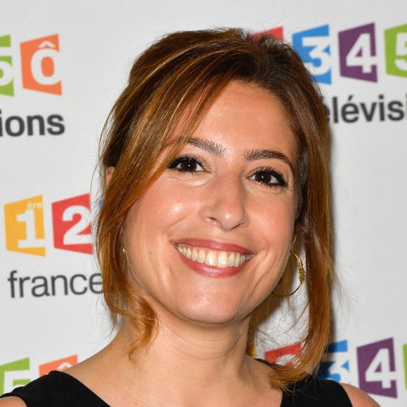 Léa Salamé lors du photocall de la présentation de la nouvelle dynamique 2017-2018 de France Télévisions. Paris, le 5 juillet 2017.
© Guirec Coadic/Bestimage