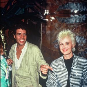 Archives - Julien Clerc et Miou-Miou - Générale de la pièce de théâtre 'Excès contraires" en 1987. Photo par BERTRAND RINDOFF PETROFF / BESTIMAGE
