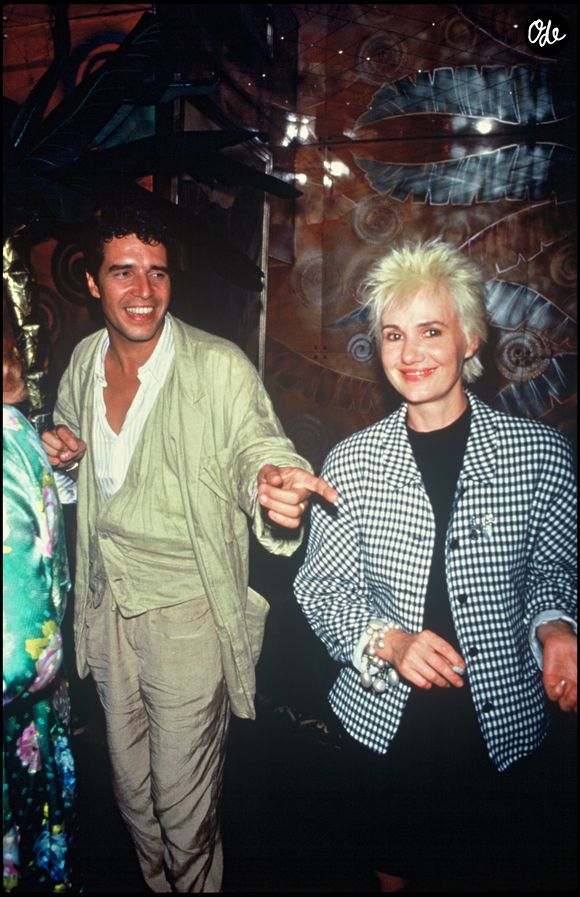 Archives - Julien Clerc et Miou-Miou - Générale de la pièce de théâtre 'Excès contraires" en 1987. Photo par BERTRAND RINDOFF PETROFF / BESTIMAGE