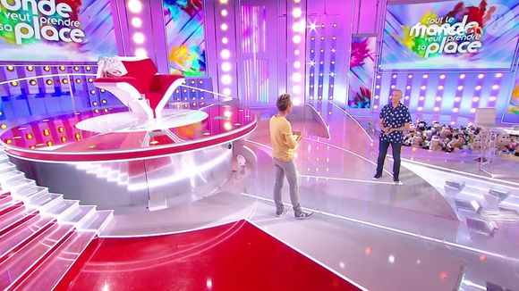 Cyril Féraud pris d'émotion sur le plateau de "Tout le monde veut prendre sa place" le jour de la fête des Pères !