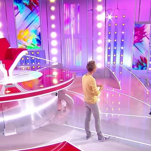 Cyril Féraud pris d'émotion sur le plateau de "Tout le monde veut prendre sa place" le jour de la fête des Pères !