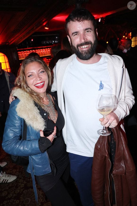 En juin 2024, elle était en colocation avec Aymeric Lompret

Doully et Aymeric Lompret assistent à l'After Party " Nous, les Leroy " organisée par Five Eyes Production qui se tient à Raspoutine à Paris, France le 03 avril 2024 à Paris, France. Photo par Jerome Domine/ABACAPRESS.COM