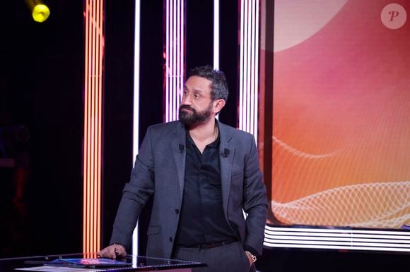 Exclusif - Cyril Hanouna, sur le plateau de l’émission « TPMP » présentée par C.Hanouna et diffusée en direct sur C8, Paris, France, le 08 janvier 2025. © Jack Tribeca / Bestimage