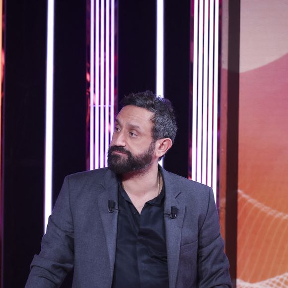 Exclusif - Cyril Hanouna, sur le plateau de l’émission « TPMP » présentée par C.Hanouna et diffusée en direct sur C8, Paris, France, le 08 janvier 2025. © Jack Tribeca / Bestimage