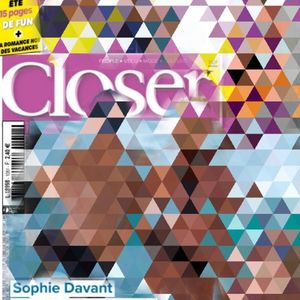 Les vacances de Sophie Davant et William Leymergie décortiquées dans le nouveau numéro de "Closer" à découvrir ce vendredi 1er août 2025. (Capture d'écran)
