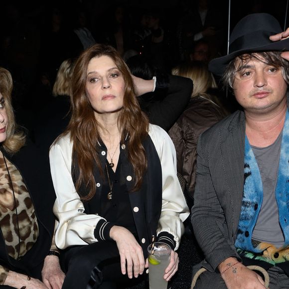 Catherine Deneuve, et sa fille Chiara Mastroianni, Pete Doherty au défilé de mode Celine Homme automne-hiver 2023/24 au Palace à Paris le 10 février 2023.

© Christophe Clovis / Bestimage