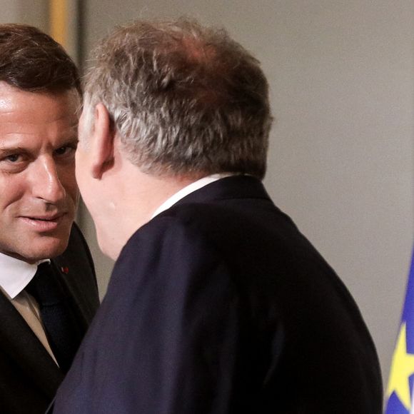 Le président français Emmanuel Macron et Francois Bayrou lors de la troisième session plénière du Conseil national de la refondation (CNR), au palais de l'Elysée, Paris, France, le 7 septembre 2023. © Stéphane Lemouton / Bestimage