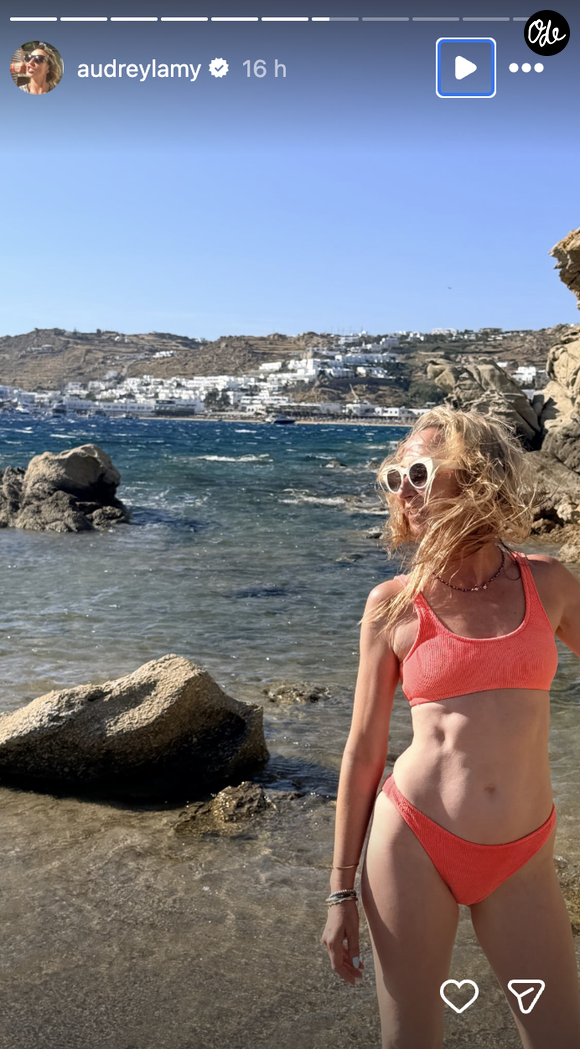 Alexandra Lamy en vacances en Grèce avec sa fille Chloé Jouannet et sa soeur Audrey Lamy