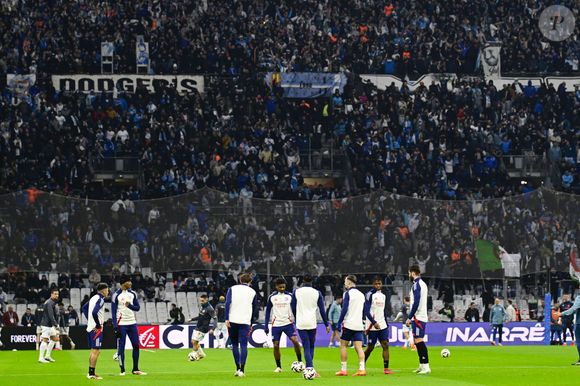 L'Olympique de Marseille reçoit l'Olympique Lyonnais dans le cadre de la 20e journée de Ligue 1 Mcdonald's le dimanche 2 février 2025.  
Échauffement OL.
