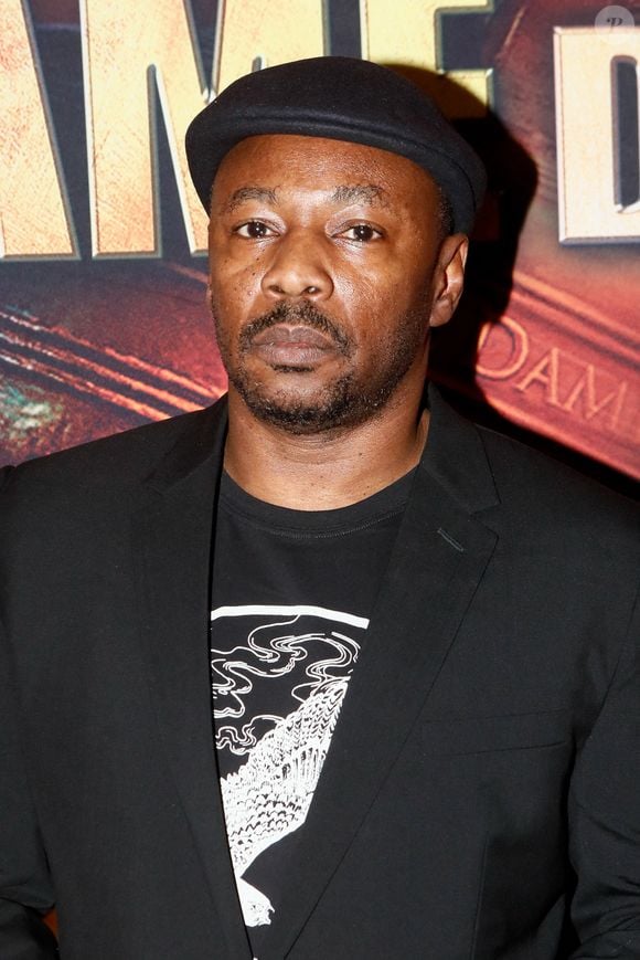 Mc Solaar divorcé de Chloé

MC Solaar (Claude M'Barali) - Personnalités à la représentation de la comédie musicale "Notre Dame de Paris" à l'occasion des 25 ans, au Palais des Congrès à Paris. 
© Christophe Clovis / Bestimage