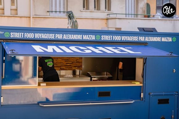 Le chef triplement étoilé a rapidement trouvé une solution pour relancer son projet.

Michel, le food-truck d'Alexandre Mazzia, renait après l'incendie.