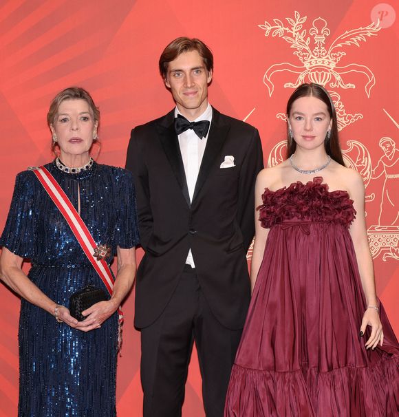 "Partners in crime" (partenaires de crime ndlr)", a écrit la demi-soeur de Charlotte, Andréa et Pierre Casiraghi en légende de leur hilarant cliché. 

La princesse Caroline de Hanovre,  Ben-Sylvester Strautmann, sa fiancée la princesse Alexandra de Hanovre et Beatrice Borroméo Casiraghi durant la traditionnelle soirée de la Fête Nationale Monégasque au Grimaldi Forum à Monaco, le 19 novembre 2024. La Famille Princière et leurs convives ont assisté à un opéra en 4 actes "La Bohême". © JC VINAJ / Pool Monaco / Bestimage