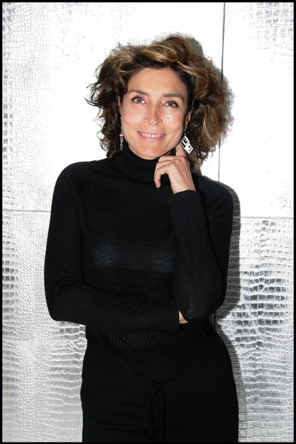 Archives - Marie-Ange Nardi. Conférence de presse de la chaîne Vivolta.