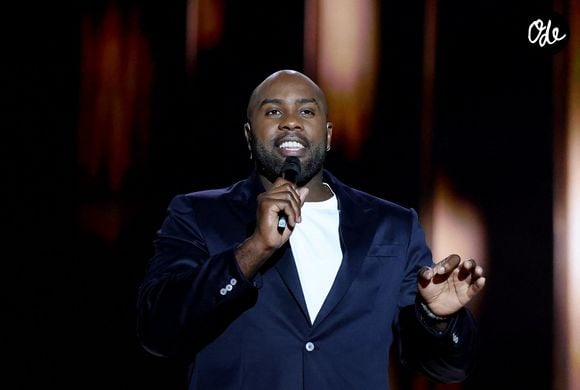 Remerciant son public pour son "soutien", il a conclu son message par une promesse : "À très vite sur les tatamis". 

Exclusif - Teddy Riner sur la scène du "Gala des pièces jaunes, le concert événement" à La Défense Arena à Nanterre le 23 janvier 2025.
© Jacovides / Moreau / Bestimage