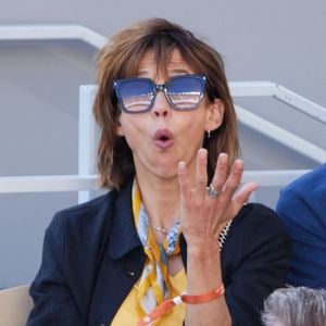 Sophie Marceau - Célébrités dans les tribunes de la finale homme des Internationaux de France de tennis de Roland Garros 2024 à Paris le 9 juin 2024. © Jacovides-Moreau/Bestimage