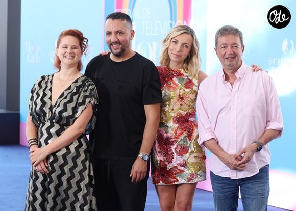Éloïde Poux, Majid Berhila, Amélie Etasse, Frédéric Bouraly lors du photocall de « Scènes de ménages » au Grimaldi Forum lors du 64e Festival de télévision de Monte-Carlo le 14 juin 2025. © Denis Guignebourg/Bestimage