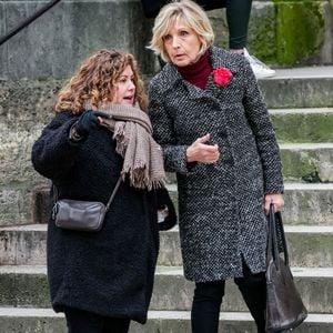 Evelyne Dhéliat - Arrivées aux obsèques de C.Laborde en l’église Saint-Roch à Paris, le 6 février 2025. Décédée le 28 janvier 2025 à l'âge de 73 ans, l'ancienne présentatrice météo de TF1 (1988 - 2017) était atteinte de la maladie neurodégénérative à corps de Lewy. 
© Jacovides - Moreau / Bestimage