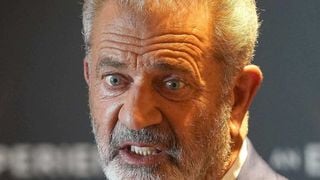 "Une force de la nature" : Mel Gibson admiratif de Nadia Farès qu'il connaissait bien
