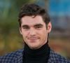 Très complices, ils partageaient notamment leur engagement pour les personnes handicapées.

RJ Mitte à l'événement the One Step Closer Foundation Celebrity Charity Poker Tournament à Las Vegas, le 30 juin 2019. Photo par Backgrid USA / Bestimage