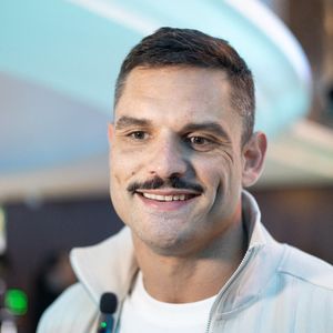 Florent Manaudou lors de la première du documentaire « Kaizen », réalisé par Inoxtag et consacré à son ascension de l'Everest, au cinéma Rex à Paris, le 13 septembre 2024. Photo de Raphaël Lafargue/ABACAPRESS.COM