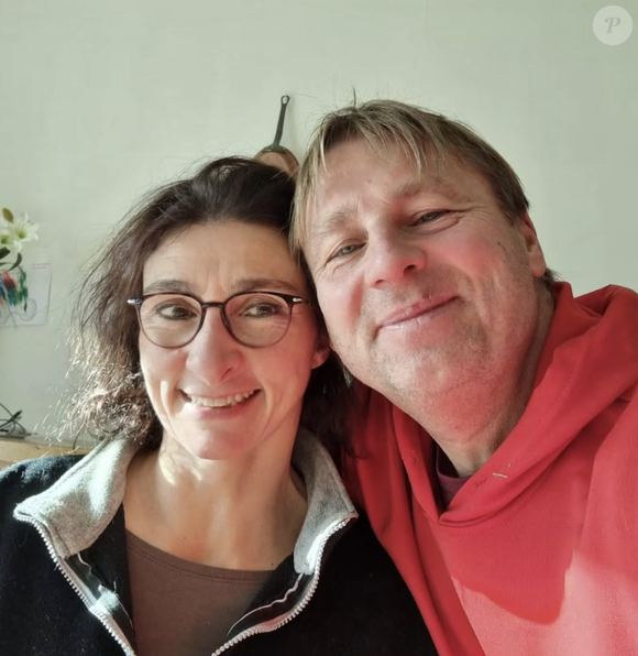 Sur les réseaux, l'agricultrice a écrit : "Merci d'être entré dans ma vie, mon amour. La flamme s'est allumée dès nos premiers échanges. Nous sommes faits l'un pour l'autre. Désormais la vie ne sera plus jamais l'un sans l'autre".

Capture Instagram de Géraldine de "L'amour est dans le pré".