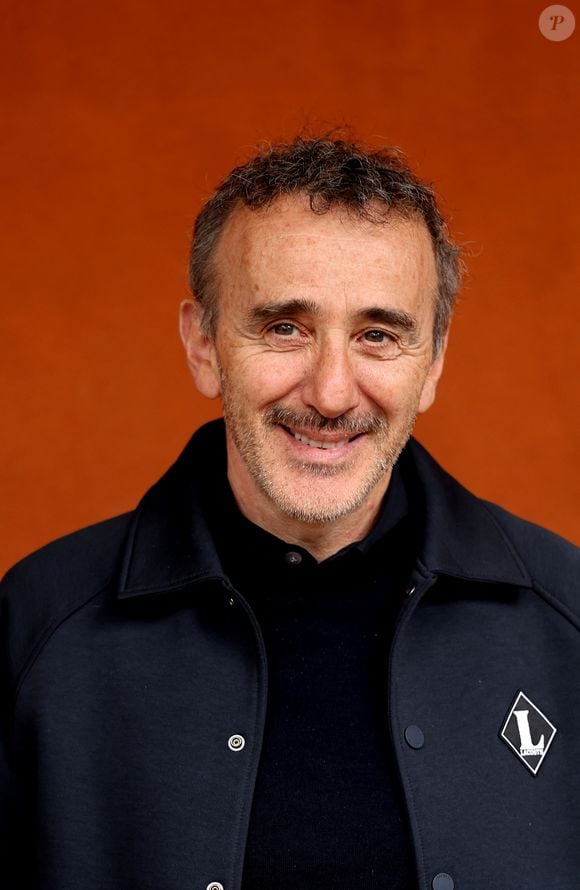 Elie Semoun au village lors des Internationaux de France de Tennis de Roland Garros 2026. Paris, le 3 juin 2026.
© Jacovides-Moreau / Bestimage