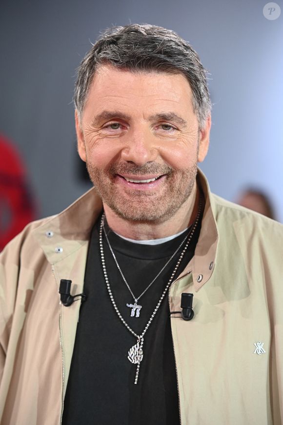 Philippe Lellouche lors de l'enregistrement de l'émission "Vivement dimanche" au studio Rive Gauche, présentée par M.Drucker avec une diffusion sur France 3 le 8 mars 2026, à Paris, France, le 25 février 2026. © Guillaume Gaffiot/Bestimage