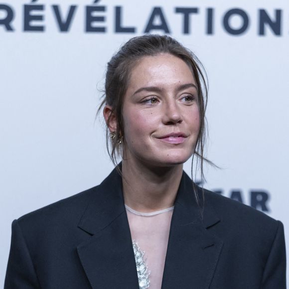 Adèle Exarchopoulos et François Civil ont attiré tous les regards lors de la soirée des Révélations des César.

Adèle Exarchopoulos - Photocall du dîner des Révélations César à l'Elysée Montmartre à Paris, France. © Olivier Borde / Bestimage