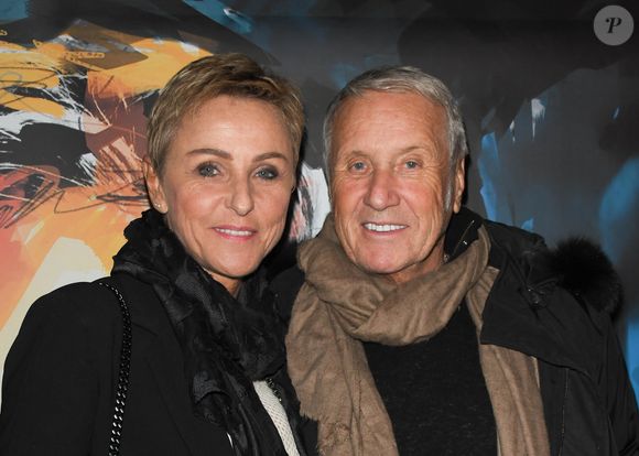 L'acteur est mort à l'âge de 78 ans le 24 avril 2021 chez lui à Neuilly-sur-Seine

Exclusif - Yves Rénier avec sa femme Karin - Générale de la pièce "Groenland" avec Géraldine Danon au théâtre "La Scala" à Paris le 8 novembre 2019. © Coadic Guirec/Bestimage